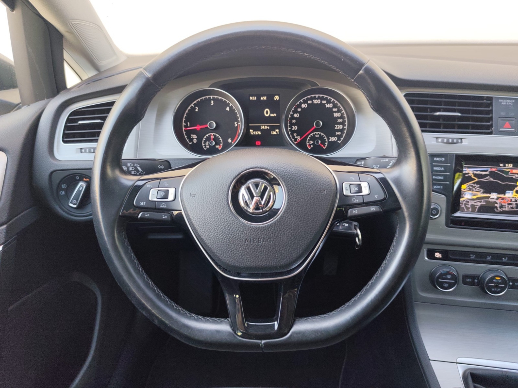 Volkswagen Golf SW — 25