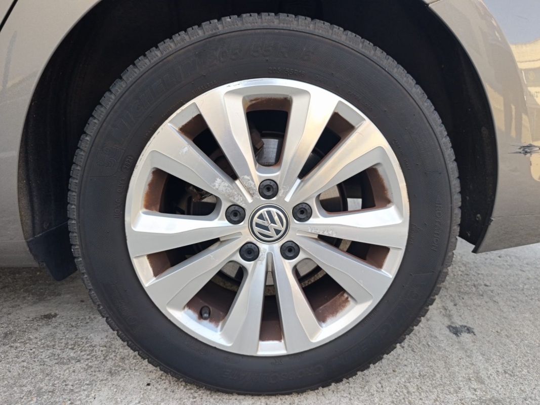 Volkswagen Golf SW — 30