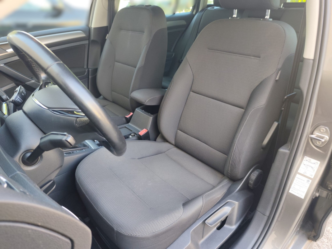 Volkswagen Golf SW — 10
