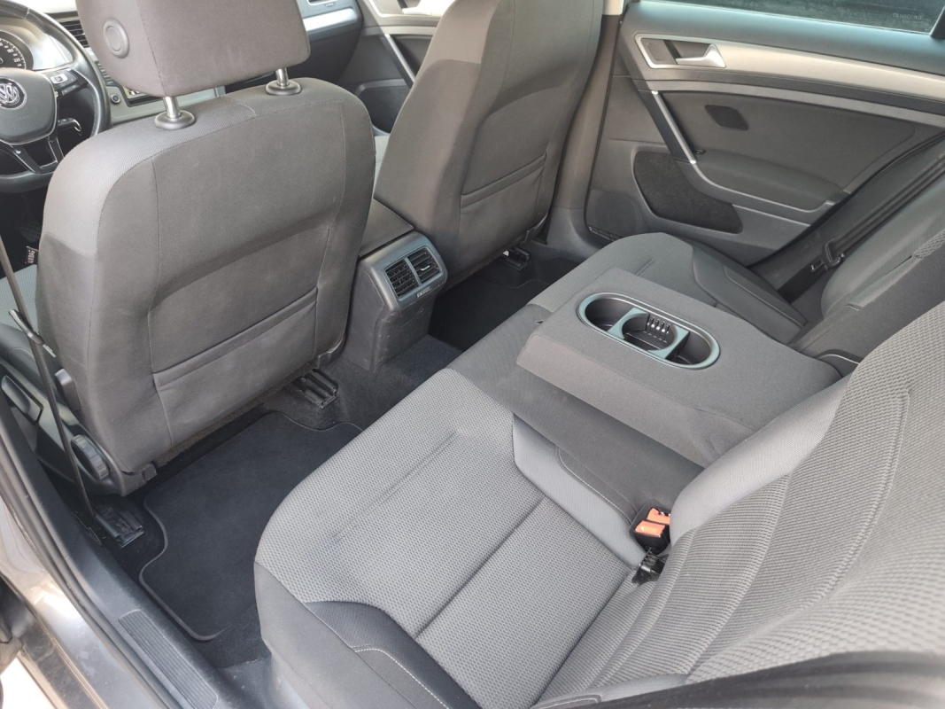 Volkswagen Golf SW — 18