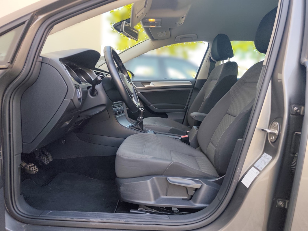 Volkswagen Golf SW — 12