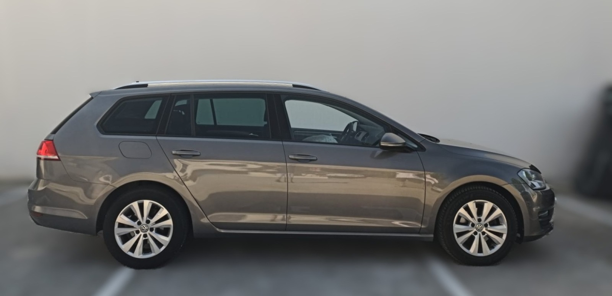 Volkswagen Golf SW — 6