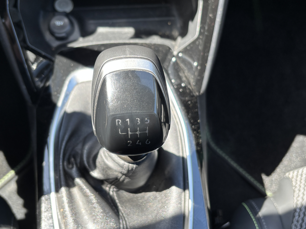 Peugeot 208 — 26