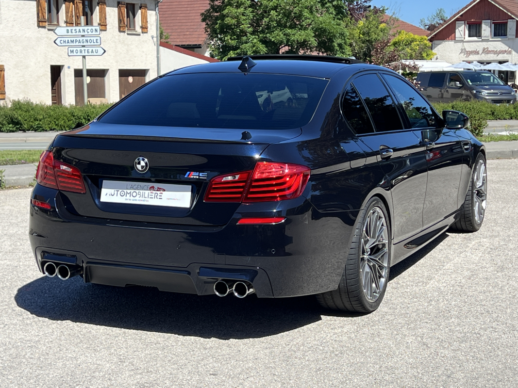 Bmw M5 — 5