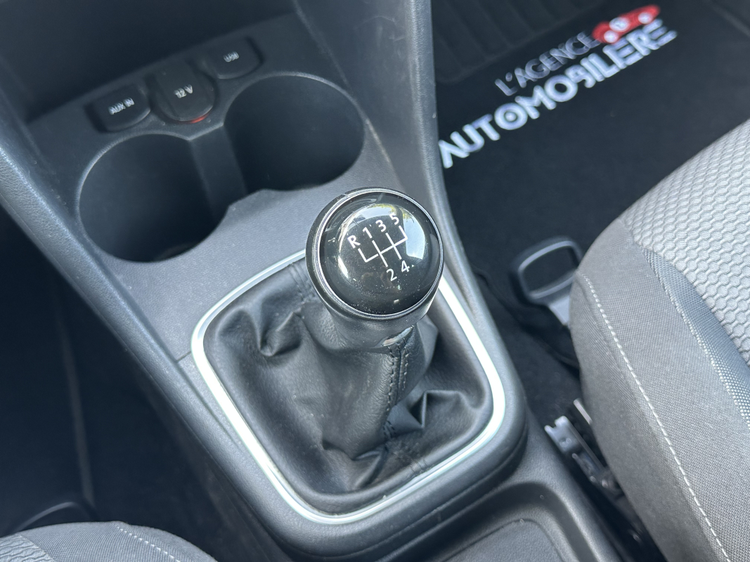 Volkswagen Polo — 18