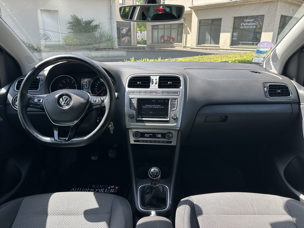 Volkswagen Polo — 16