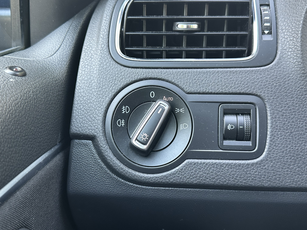 Volkswagen Polo — 20