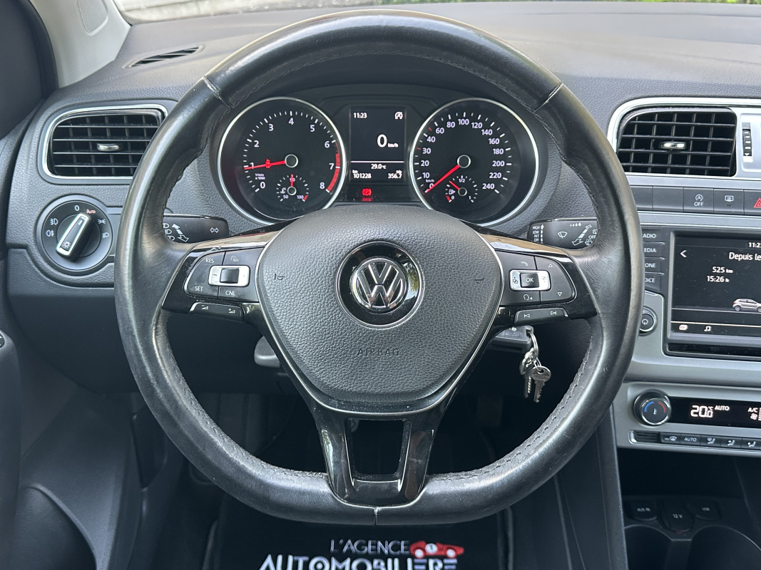 Volkswagen Polo — 31