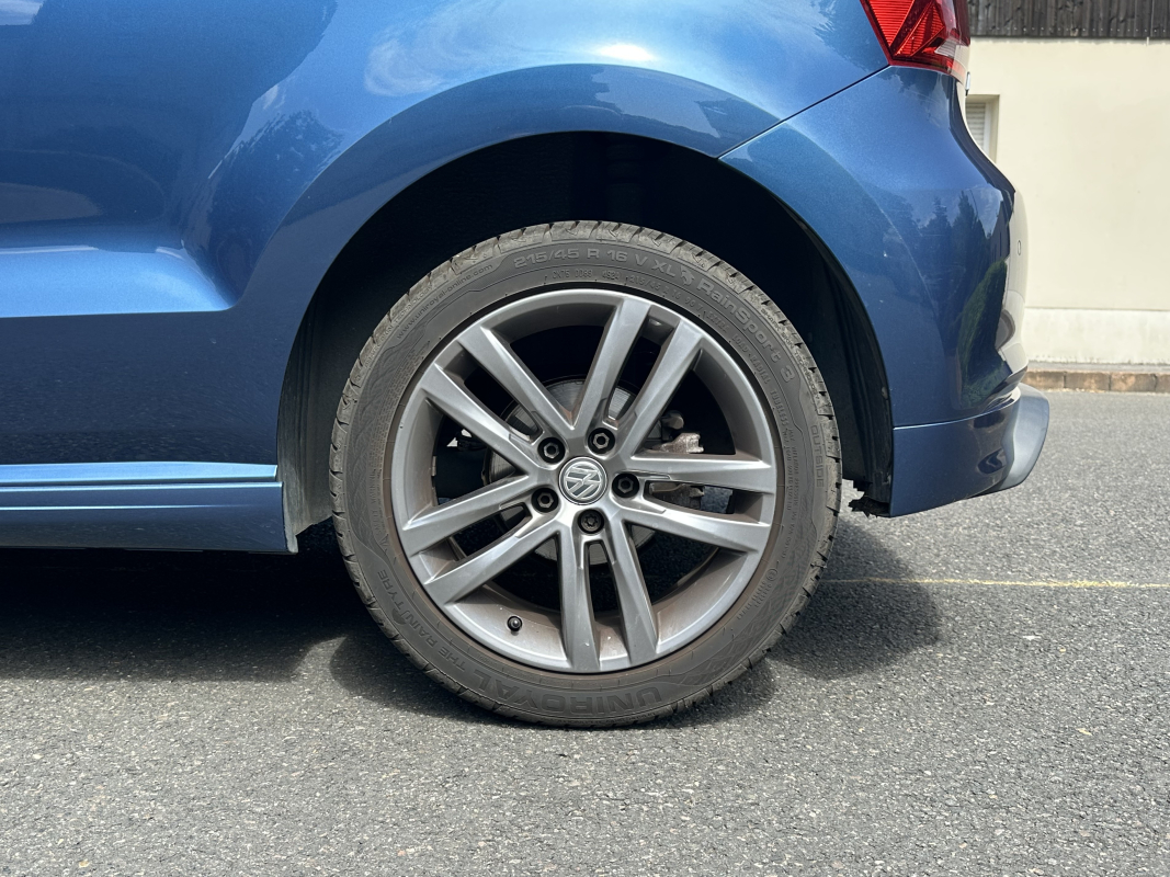 Volkswagen Polo — 10