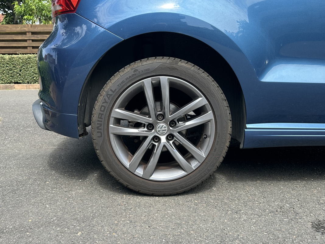 Volkswagen Polo — 11