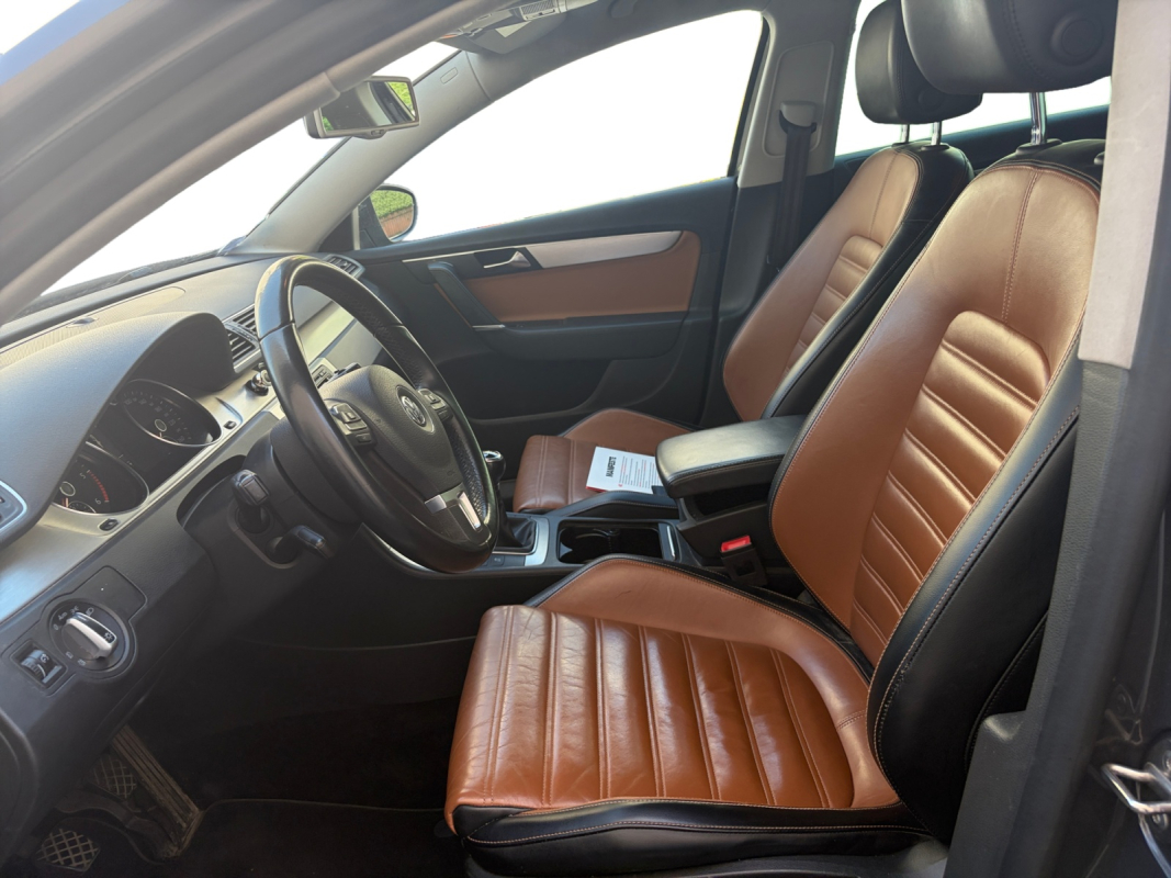 Volkswagen Passat SW — 9