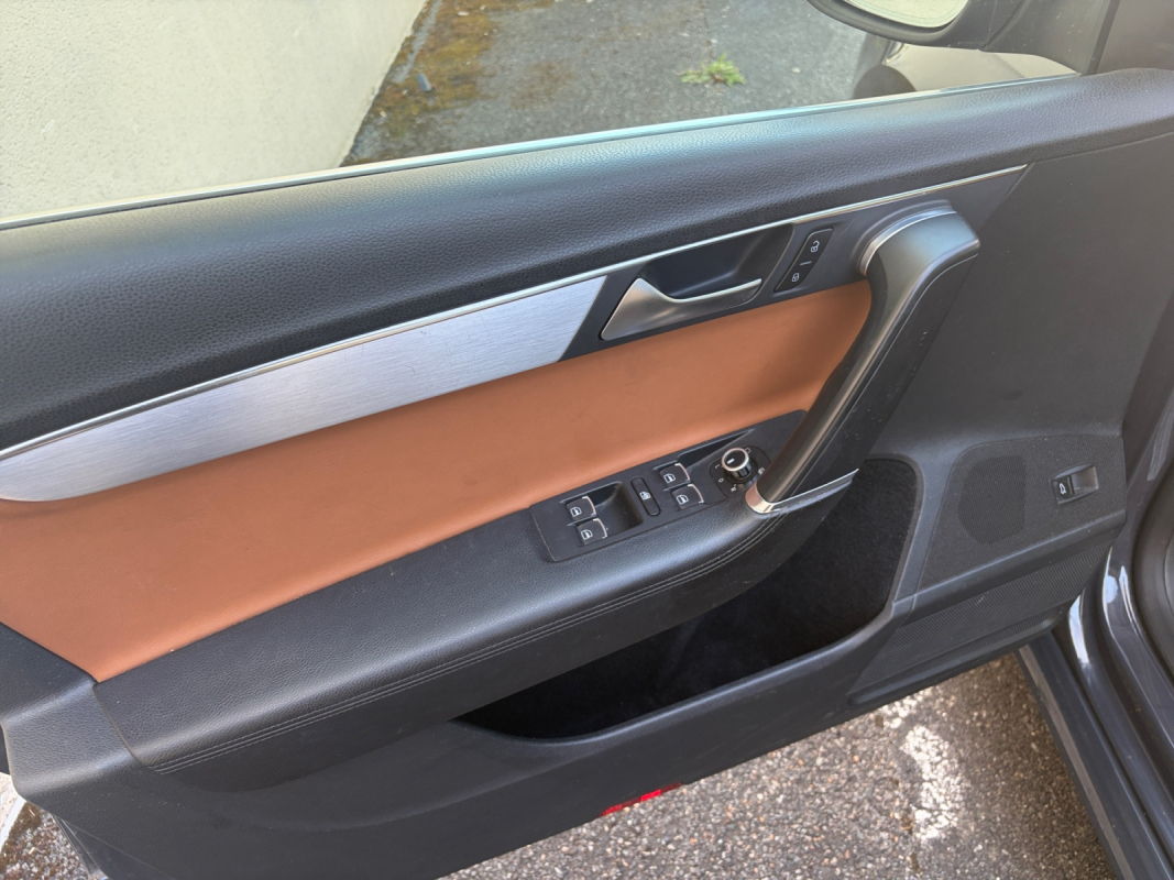 Volkswagen Passat SW — 10