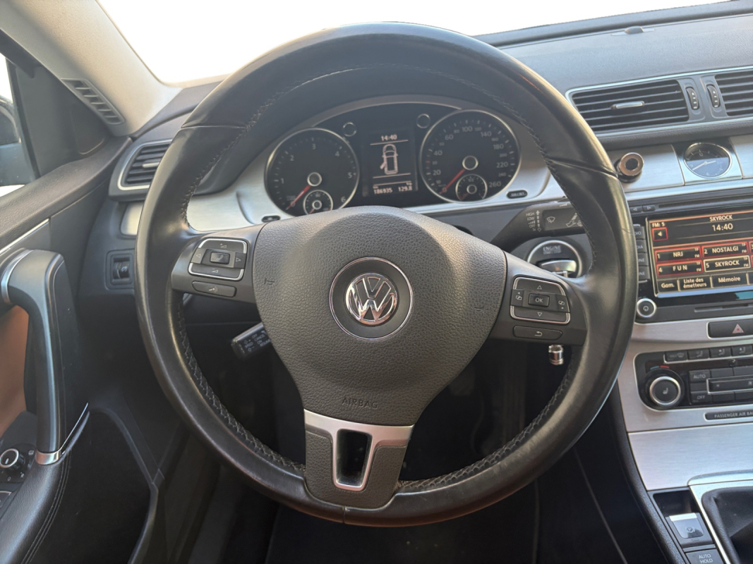 Volkswagen Passat SW — 12