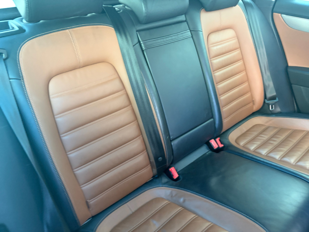 Volkswagen Passat SW — 17
