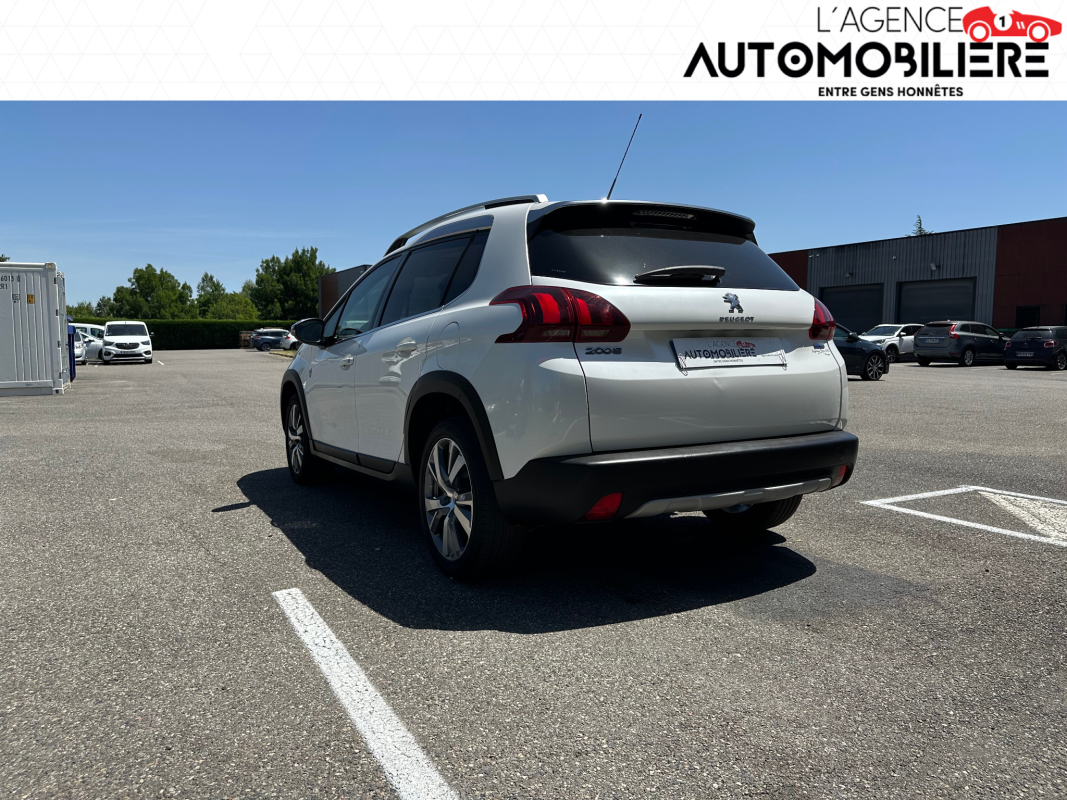 Peugeot 2008 — 5
