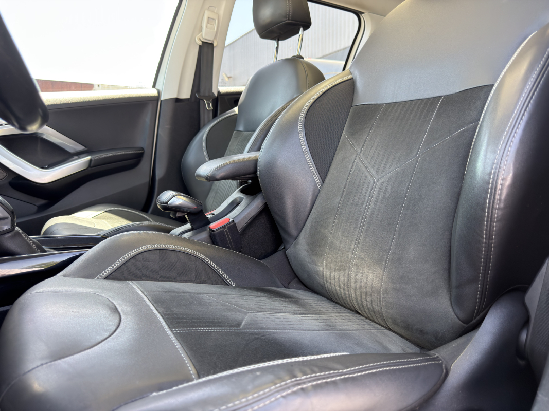 Peugeot 2008 — 11