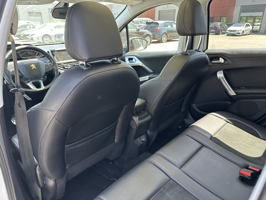 Peugeot 2008 — 19