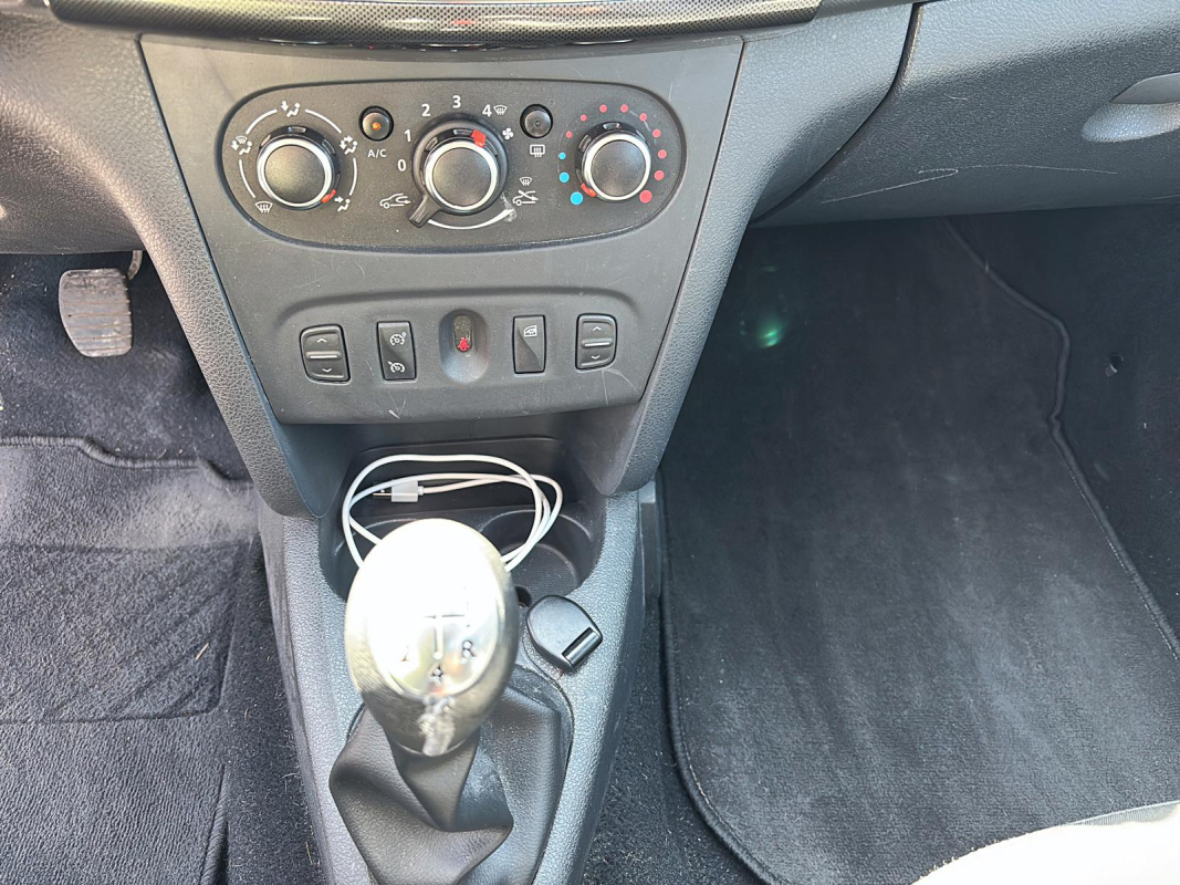 Dacia Sandero — 16