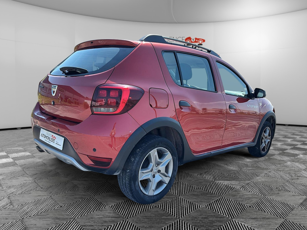 Dacia Sandero — 8