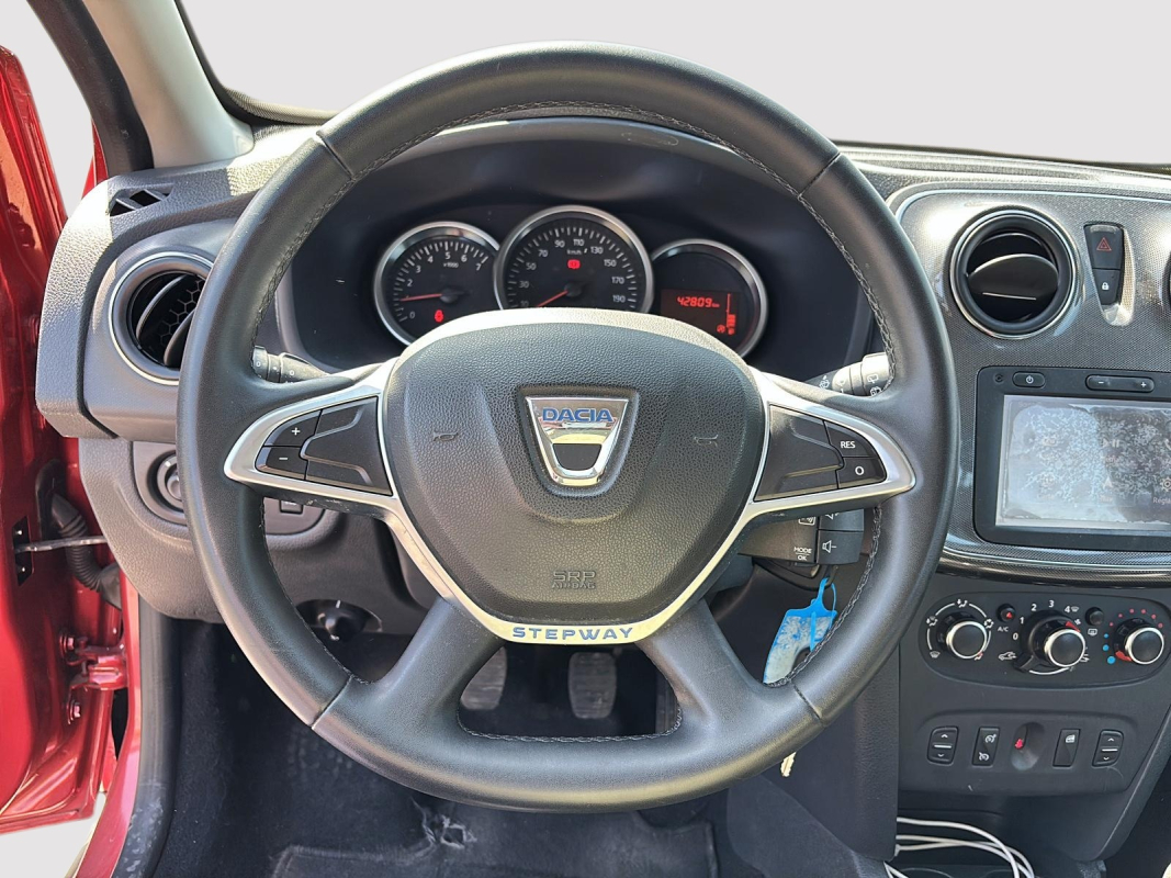 Dacia Sandero — 13