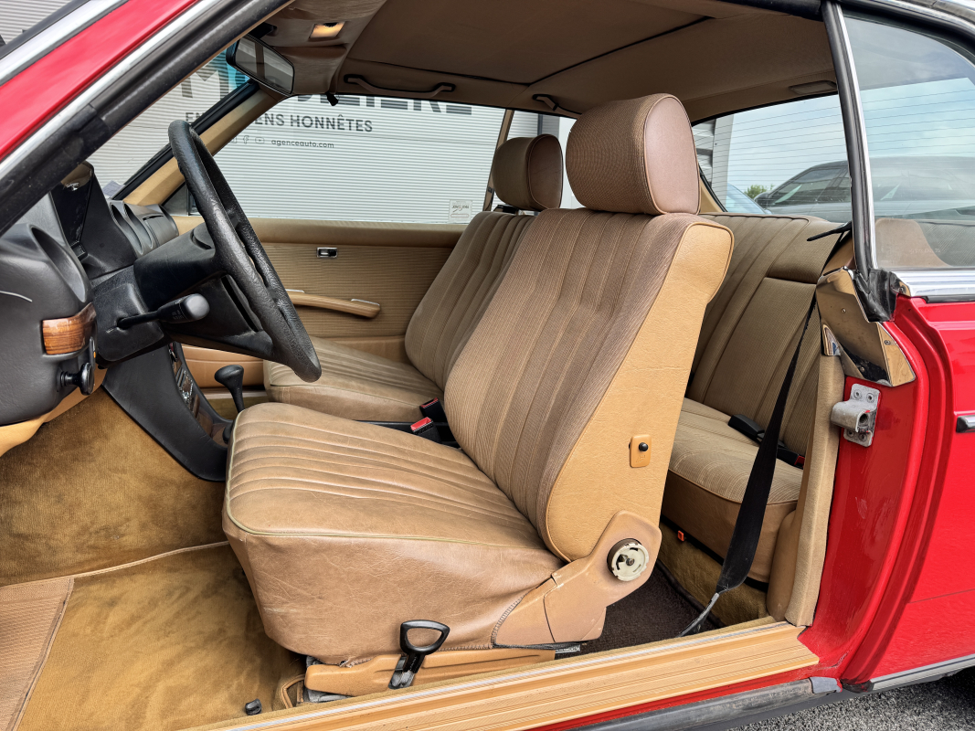 Mercedes 230 CE — 12