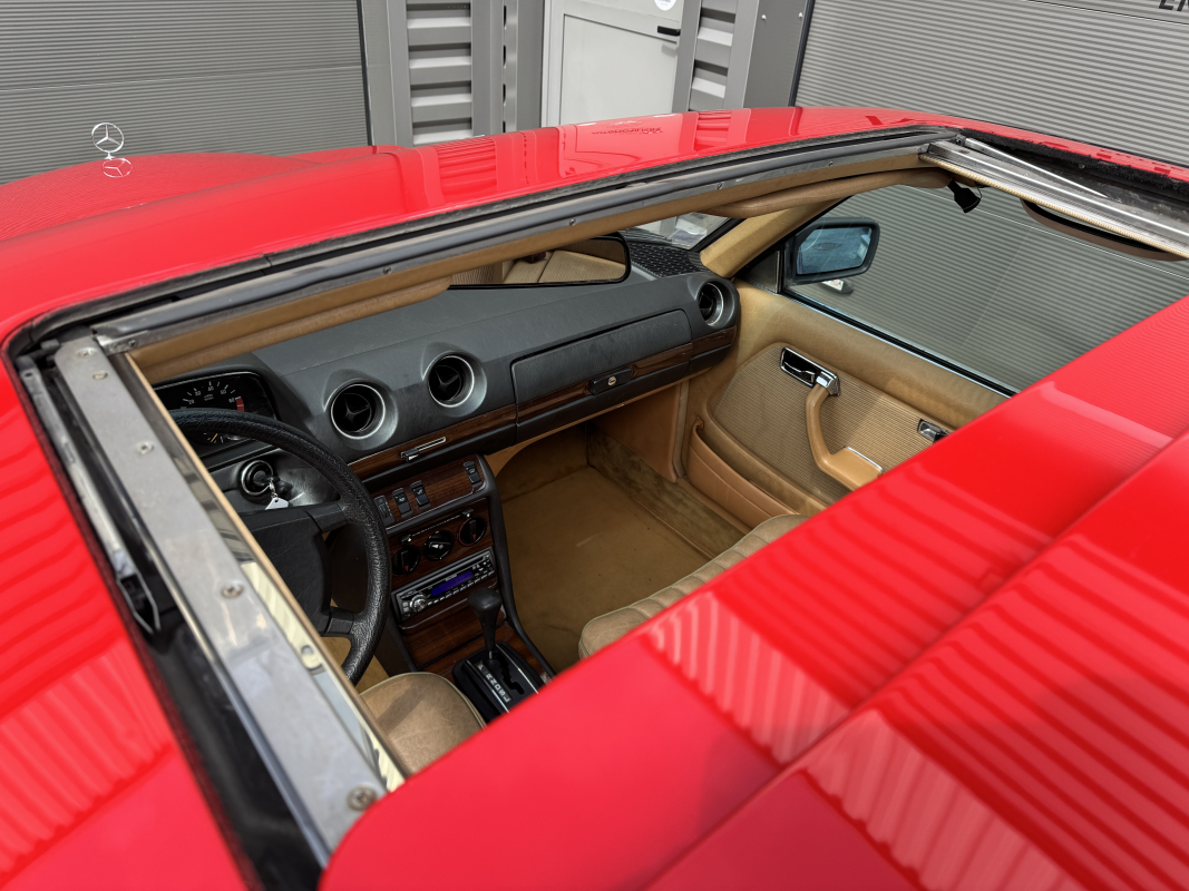 Mercedes 230 CE — 26