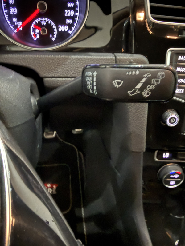 Volkswagen Golf — 27