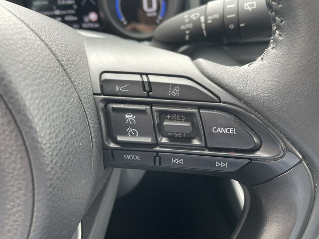 Toyota Yaris — 16