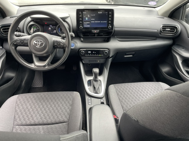 Toyota Yaris — 13