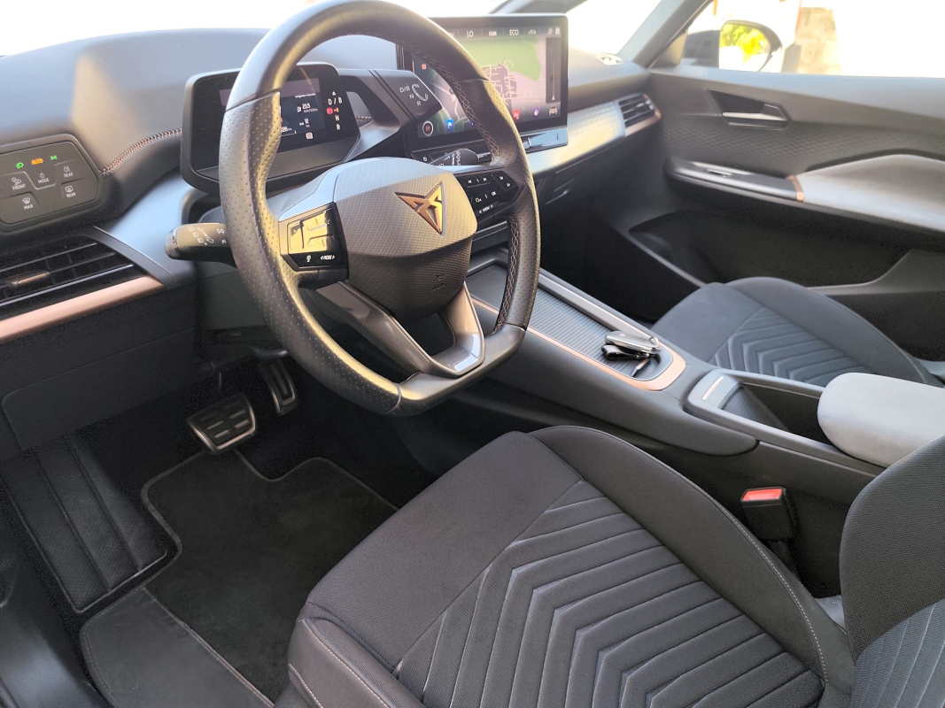 Cupra Born — 10