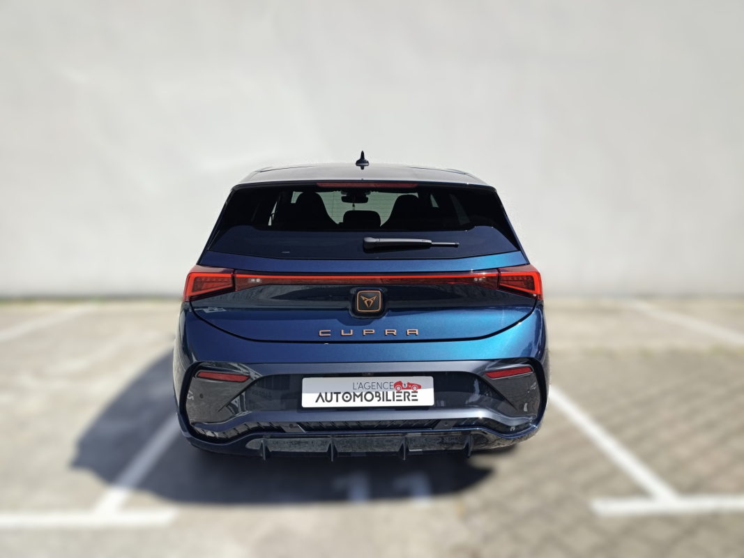 Cupra Born — 4