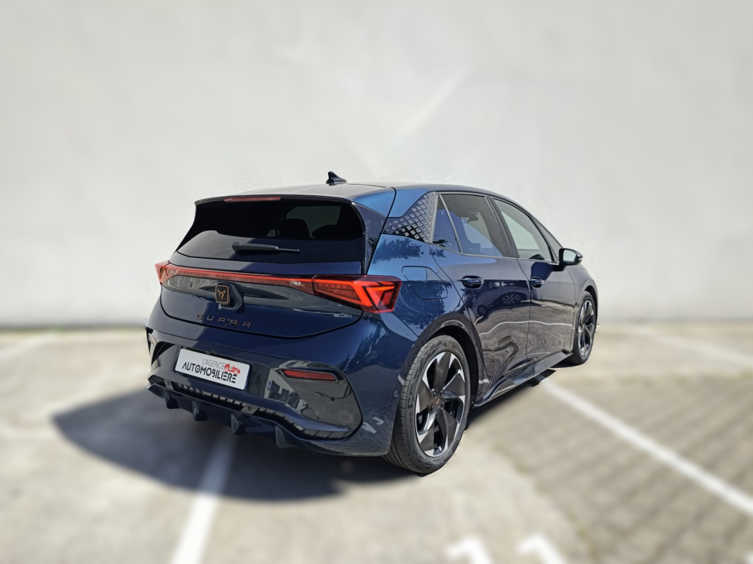Cupra Born — 5