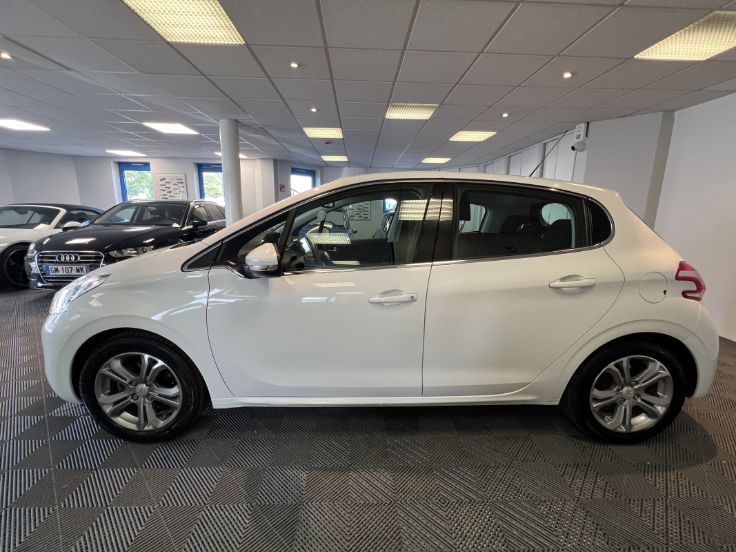 Peugeot 208 — 22