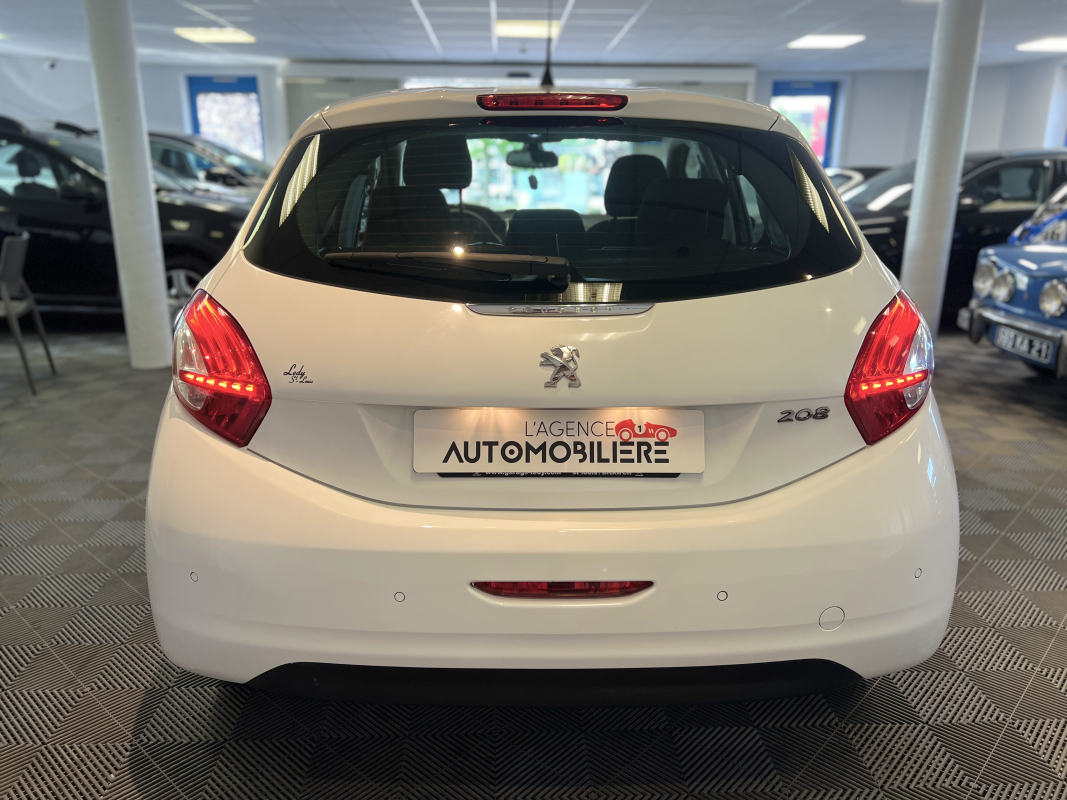 Peugeot 208 — 24