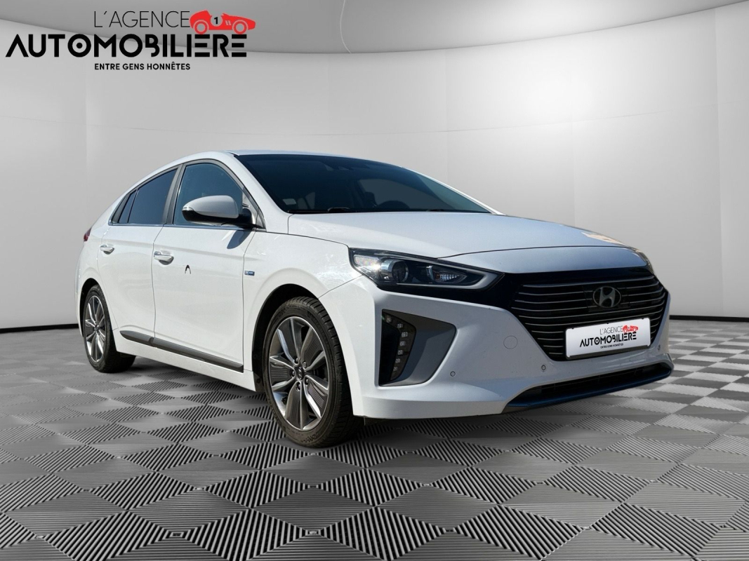 Hyundai IONIQ — 3