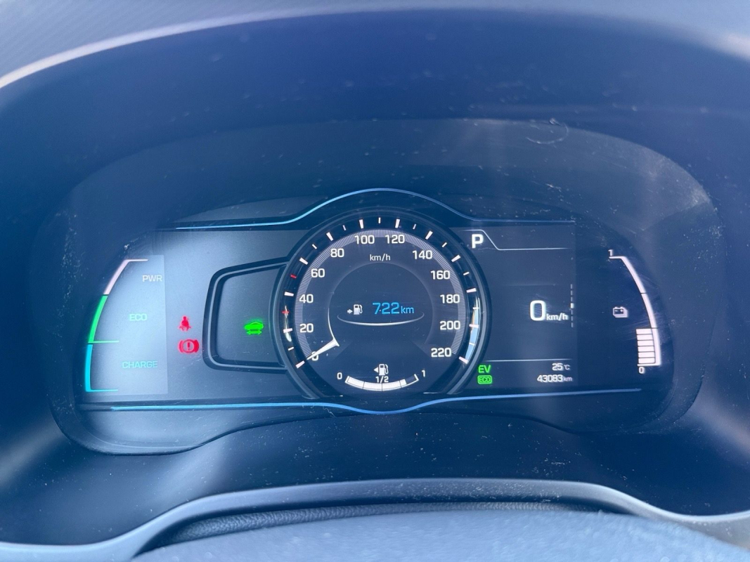 Hyundai IONIQ — 16