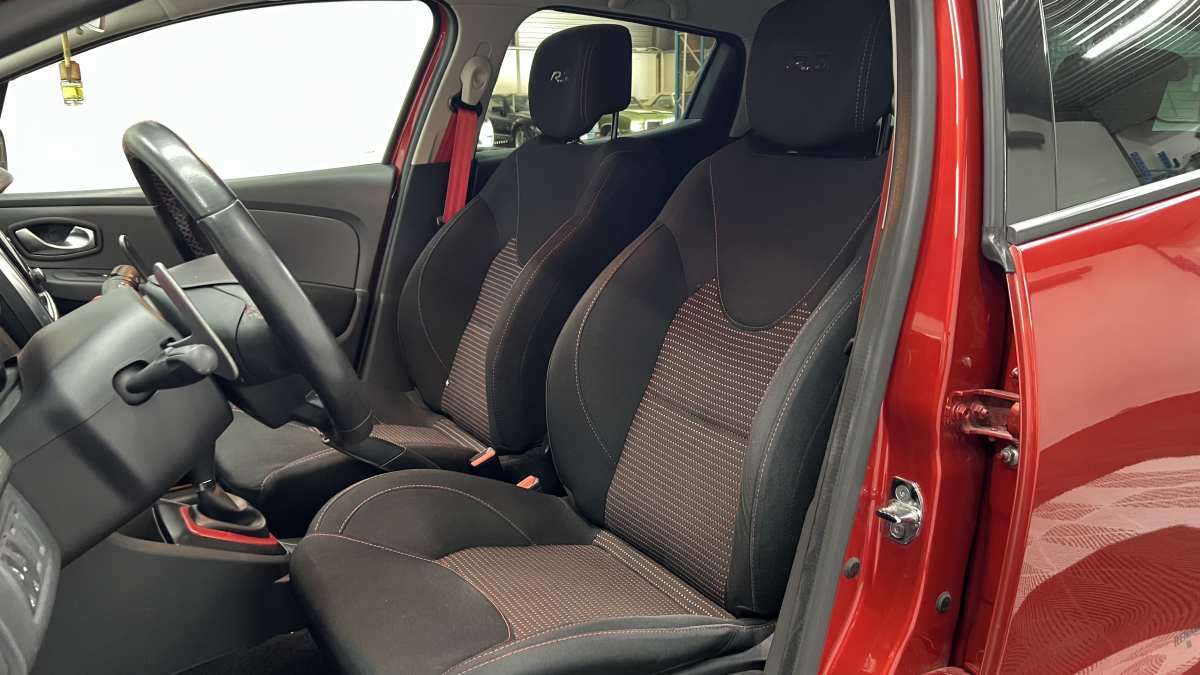 Renault Clio — 8