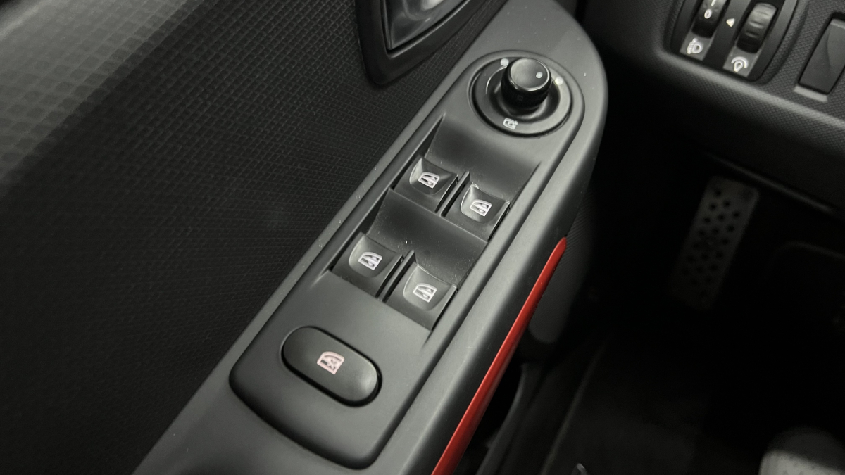 Renault Clio — 28