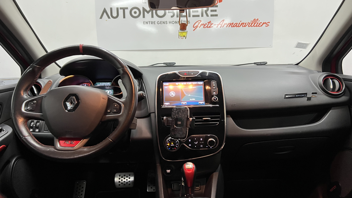 Renault Clio — 19