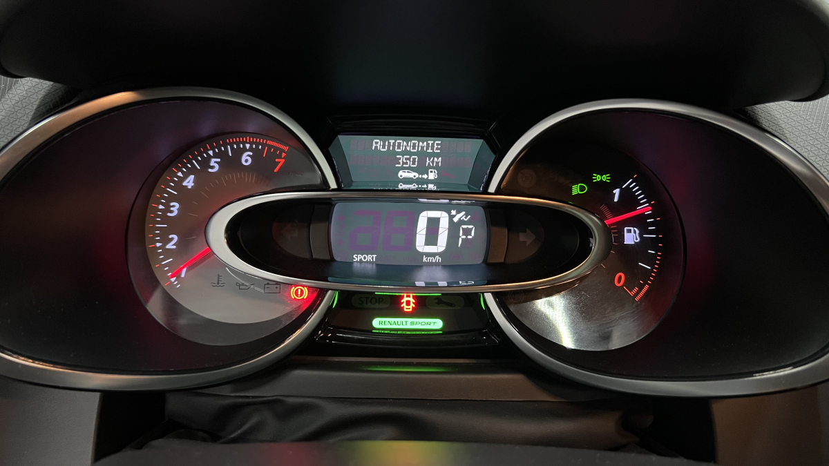 Renault Clio — 25