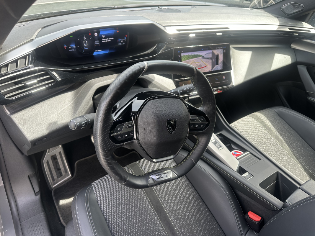 Peugeot 308 — 11