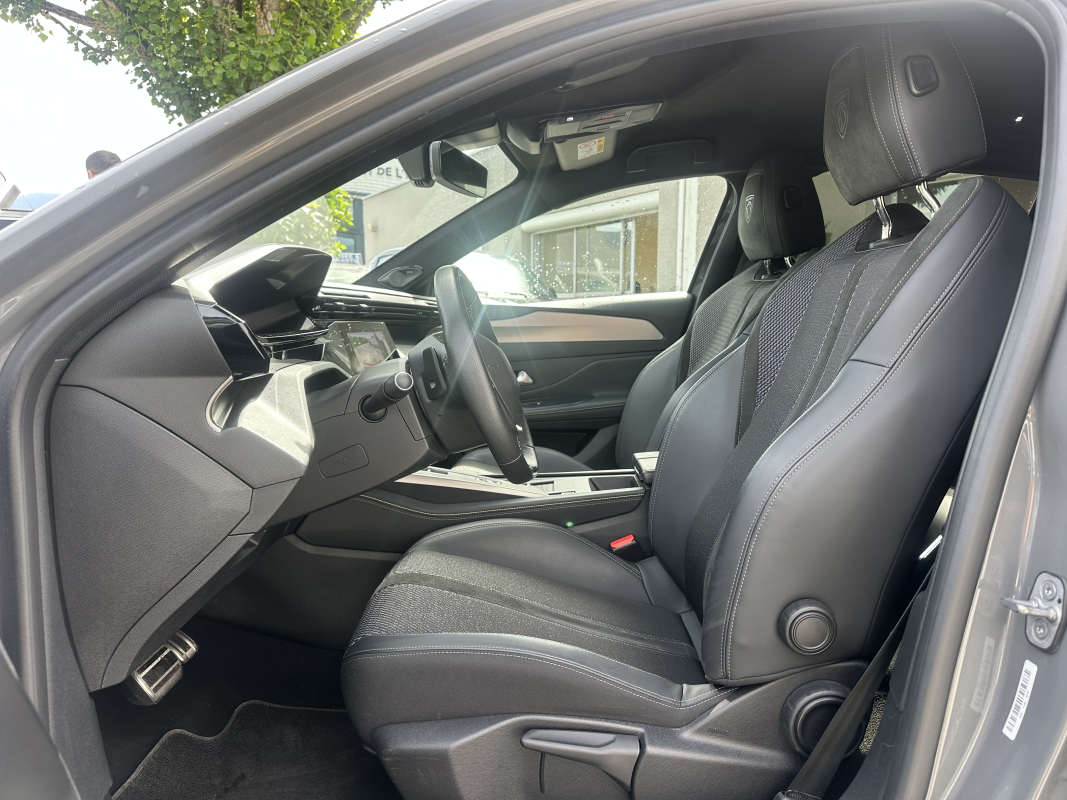 Peugeot 308 — 12
