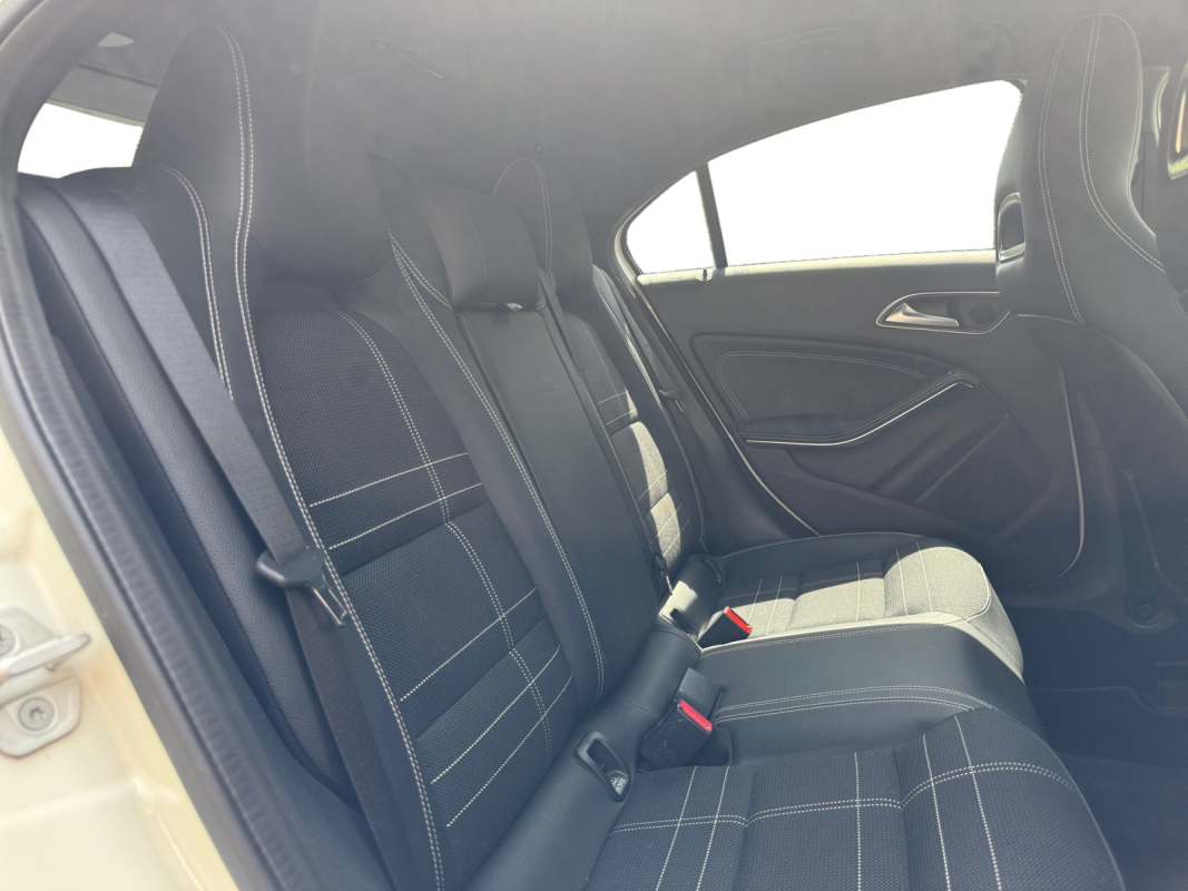 Mercedes Classe A — 18
