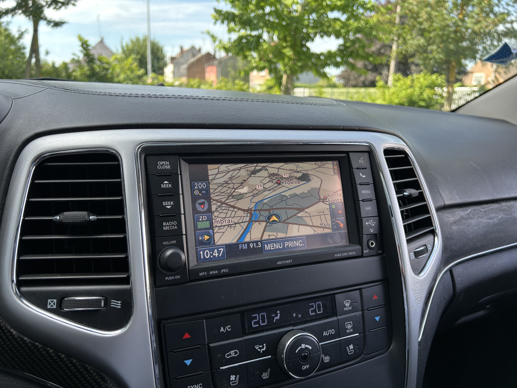 Jeep Grand Cherokee — 23