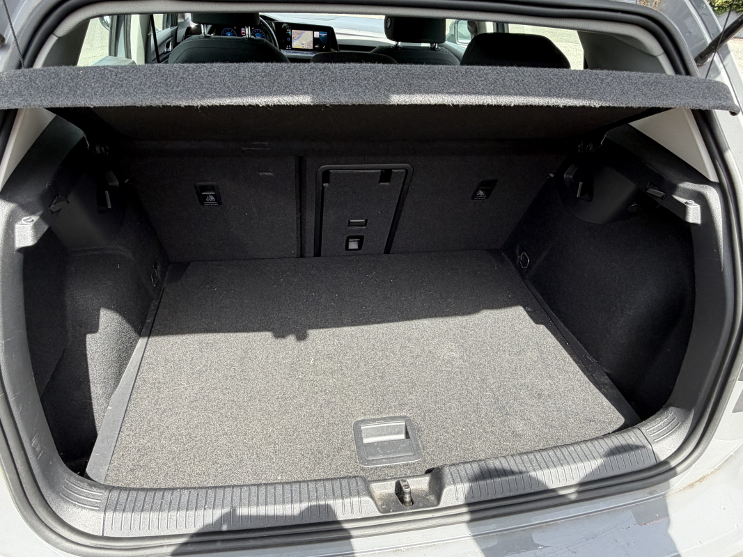 Volkswagen Golf — 38