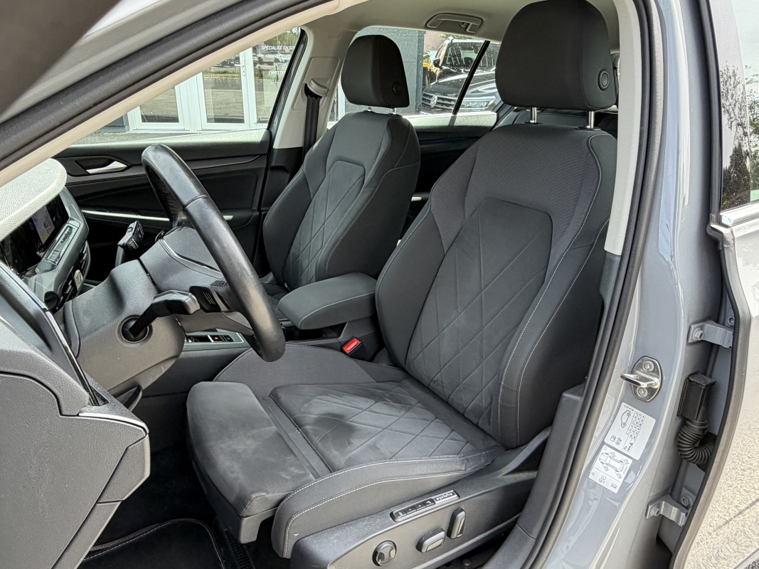 Volkswagen Golf — 8