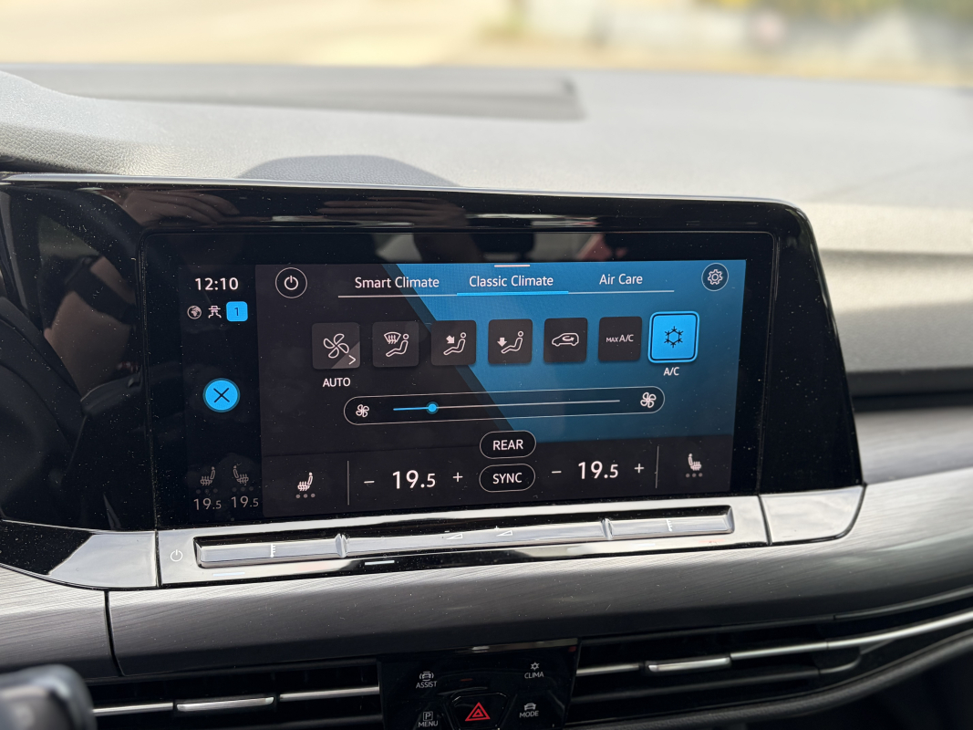Volkswagen Golf — 27