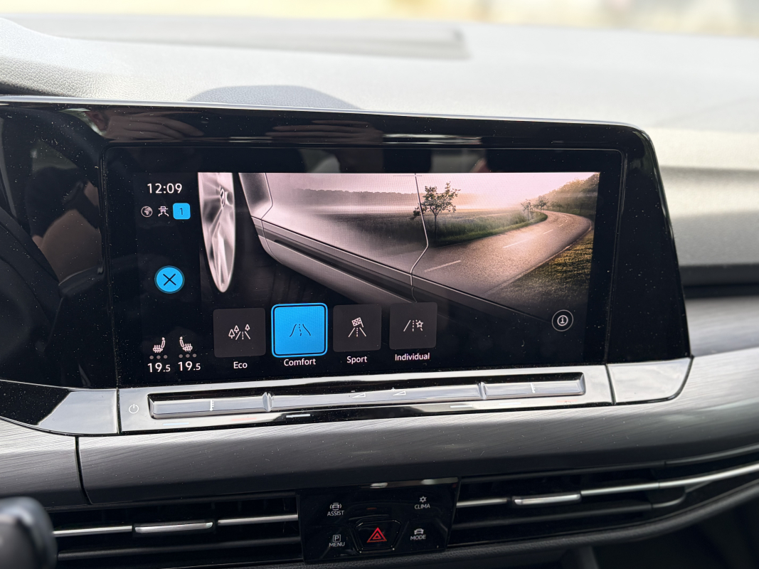 Volkswagen Golf — 30