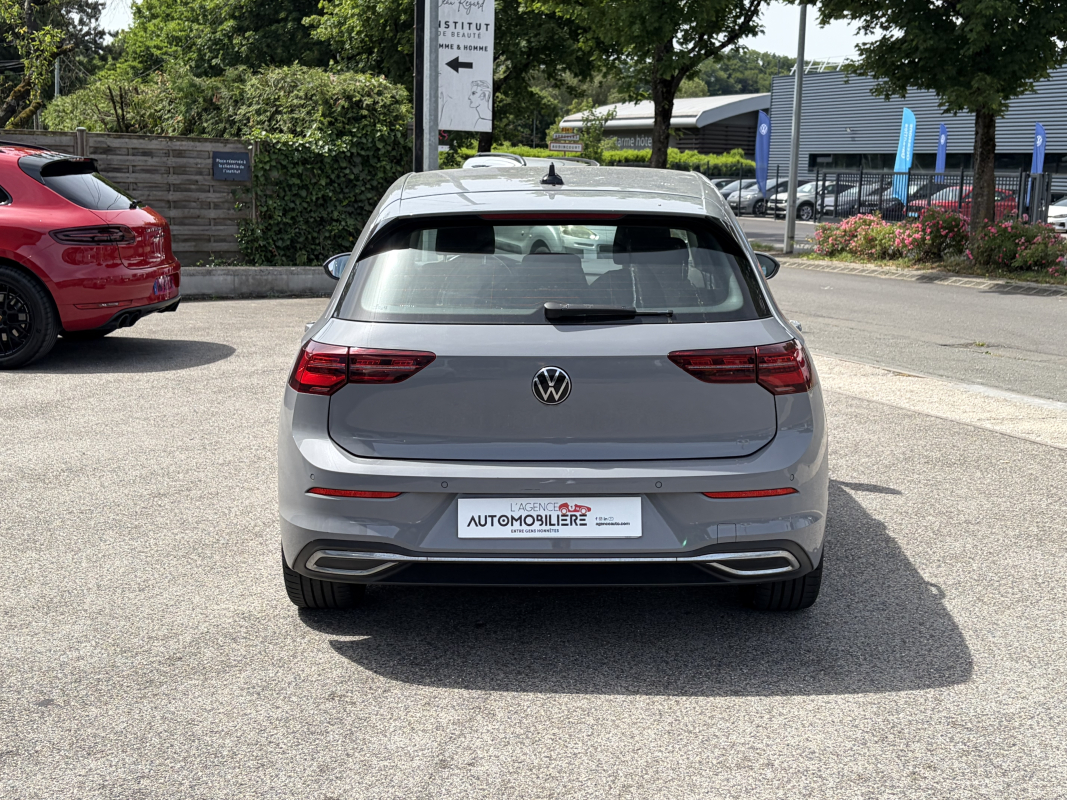 Volkswagen Golf — 6
