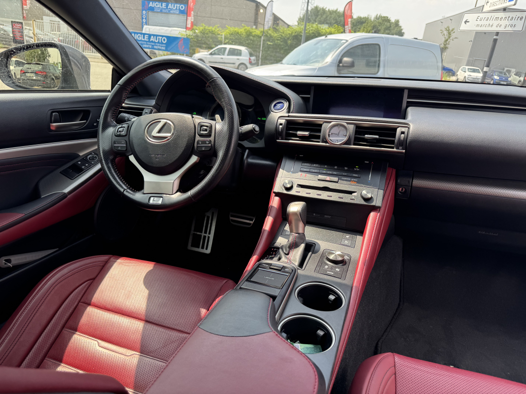 Lexus RC — 12